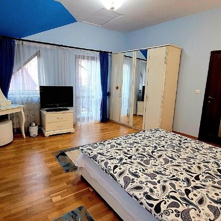 הוילה בראשוב Casa Regal מראה חיצוני תמונה
